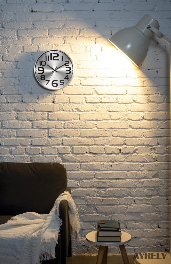 Round Wall Clock - Image 3