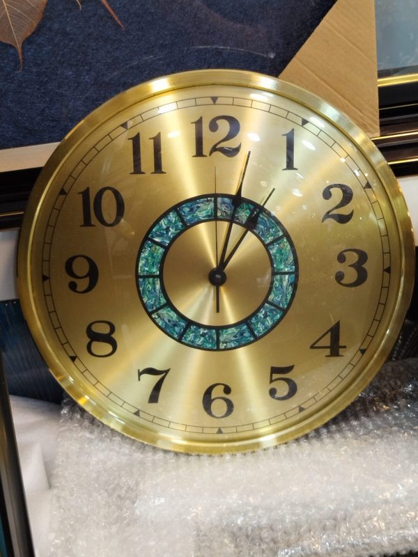 Round Wall Clock - Image 3