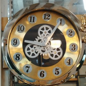 Round Wall Clock