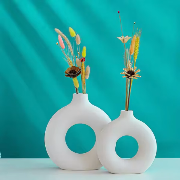 Minimalist Hollow Ceramic Flower Vase – Nordic Donut Design - Image 7