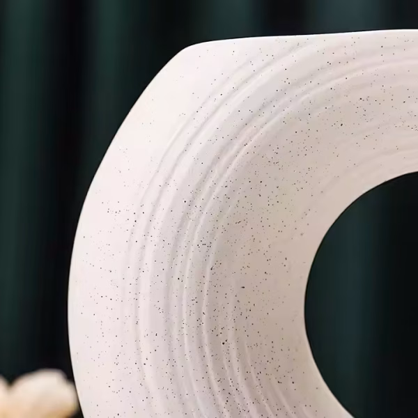 Minimalist Hollow Ceramic Flower Vase – Nordic Donut Design - Image 6