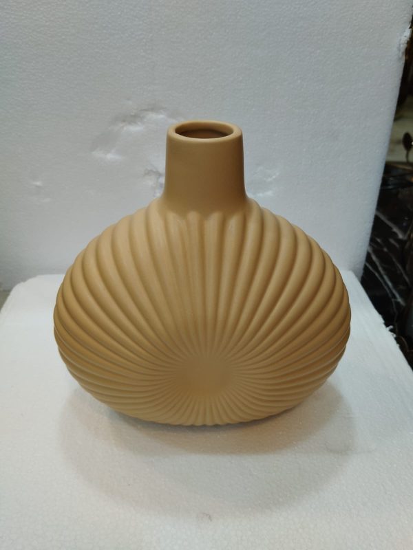 Flower vase - Image 3