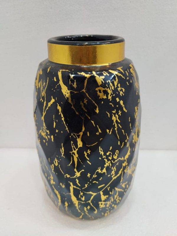 Flower vase