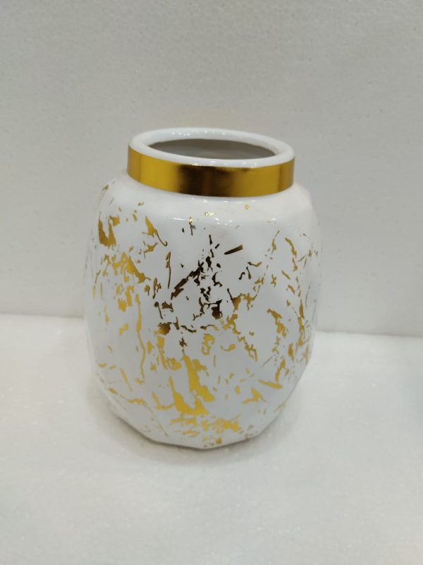 Flower vase
