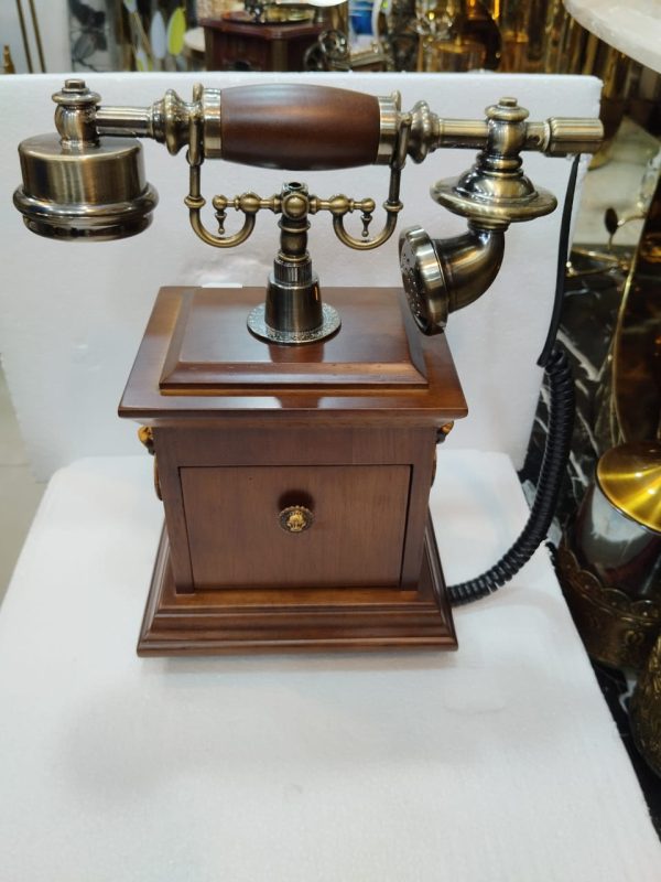 Decorative active telephone set - Image 3