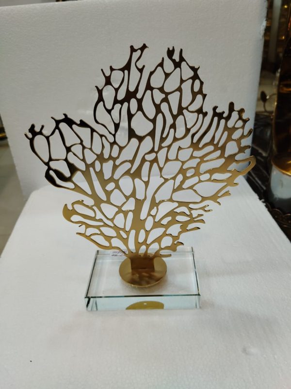 Table & desk showpiece