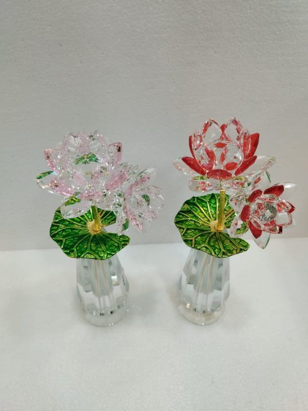 Table & desk showpiece