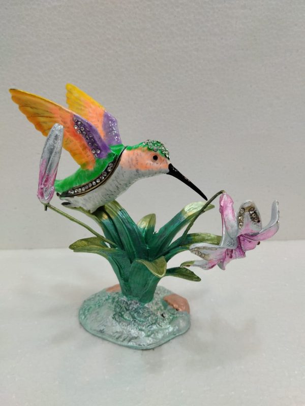 Table & desk showpiece