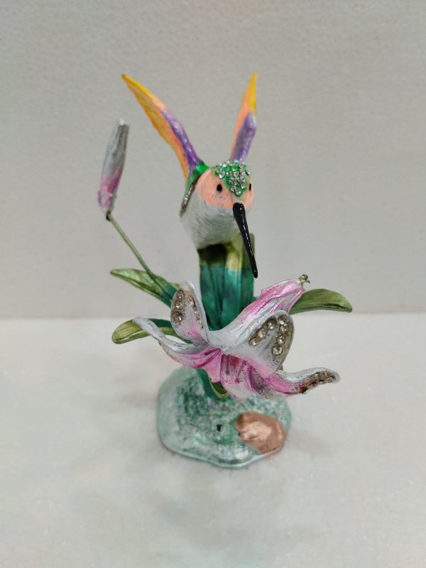 Table & desk showpiece - Image 3