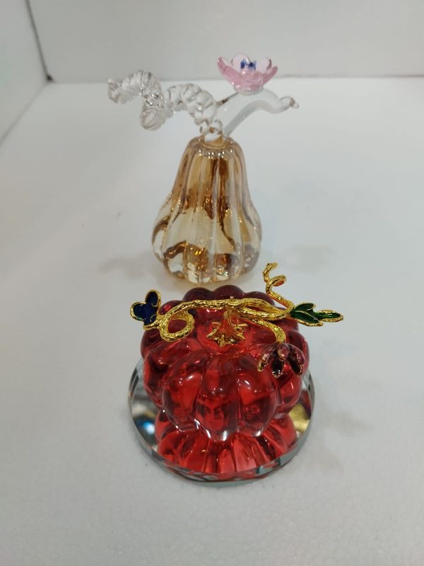 Table & desk showpiece - Image 4