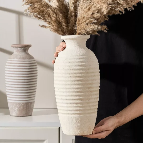 Luxury Decorative Ceramic Flower Vase – Natural Ribbed Texture (14.4") - Image 8