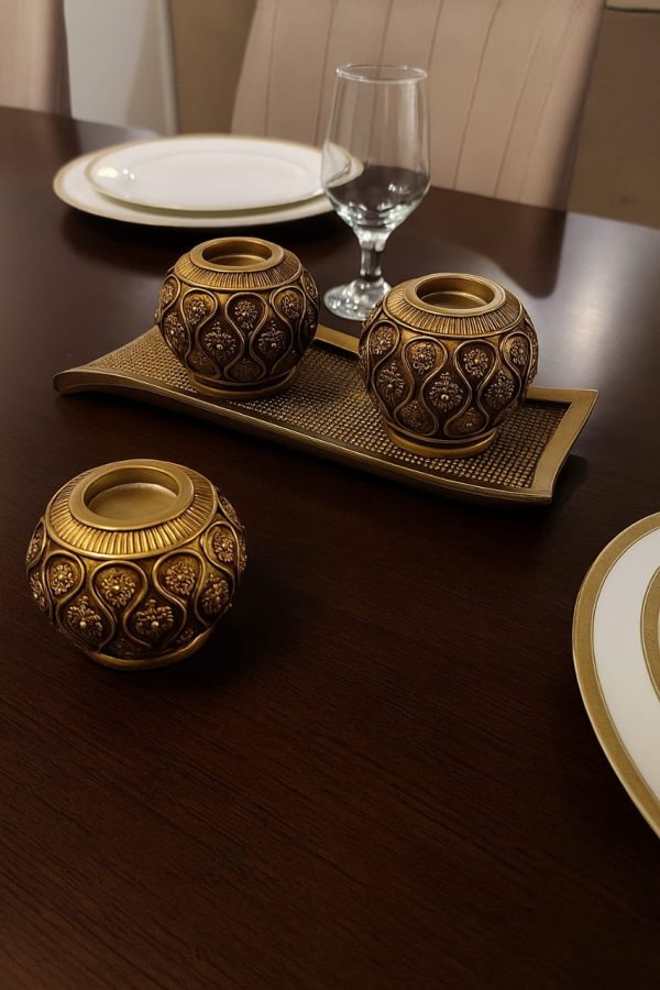 Luxury Candle Holder Set with Decorative Tray – Antique Gold Polyresin Design - Image 4